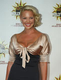http://img188.imagevenue.com/loc144/th_55842_Katherine_Heigl_2008-08-16_-_The_3rd_Annual_Hot_In_Hollywood_355_122_144lo.jpg