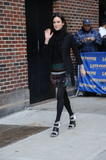 th_91750_celebrity-paradise.com-The_Elder-Jennifer_Connelly_2010-01-11_-_visits_Late_Show_With_David_Letterman_8314_122_394lo.jpg