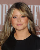 th_63918_celebrity_paradise.com_TheElder_HollyValance17_122_4lo.jpg