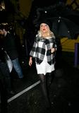 th_91623_celeb-city.eu_Christina_Aguilera_out_and_about_in_Beverly_Hills_045_123_445lo.JPG