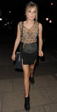 th_82372_Diana_Vickers_Leaving_the_Roundhouse_in_Camden_July_28_2010_10_122_535lo.jpg