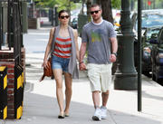 th_72995_celebrity_paradise.com_Jessica_Biel_and_Justin_Timberlake_out_in_NYC_02.05.2010_02_122_81lo.jpg