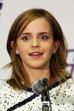 http://img188.imagevenue.com/loc182/th_12411_EmmaWatson_TheNationalMovieAwards2010atTheRoyalFestivalHallinLondon_May262010001_122_182lo.jpg