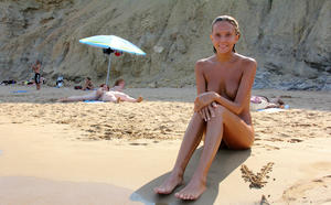 Outdoor Teens - CLOVER - Nudist Beach (x460)-f6jnck947t.jpg